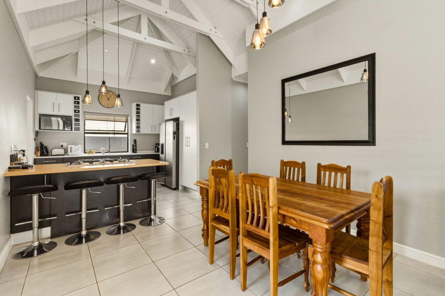 3 Bedroom Property for Sale in Aan de Wijnlanden Western Cape
